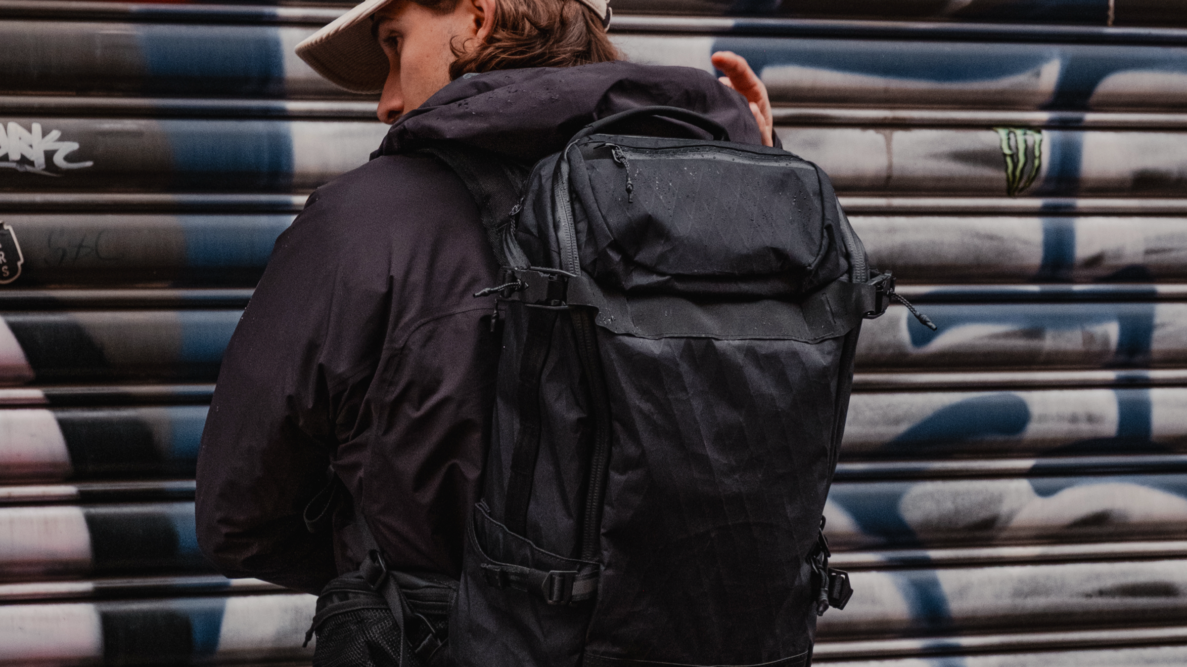 Haize project | Clamshell 25 | Modular backpack, guaranteed for